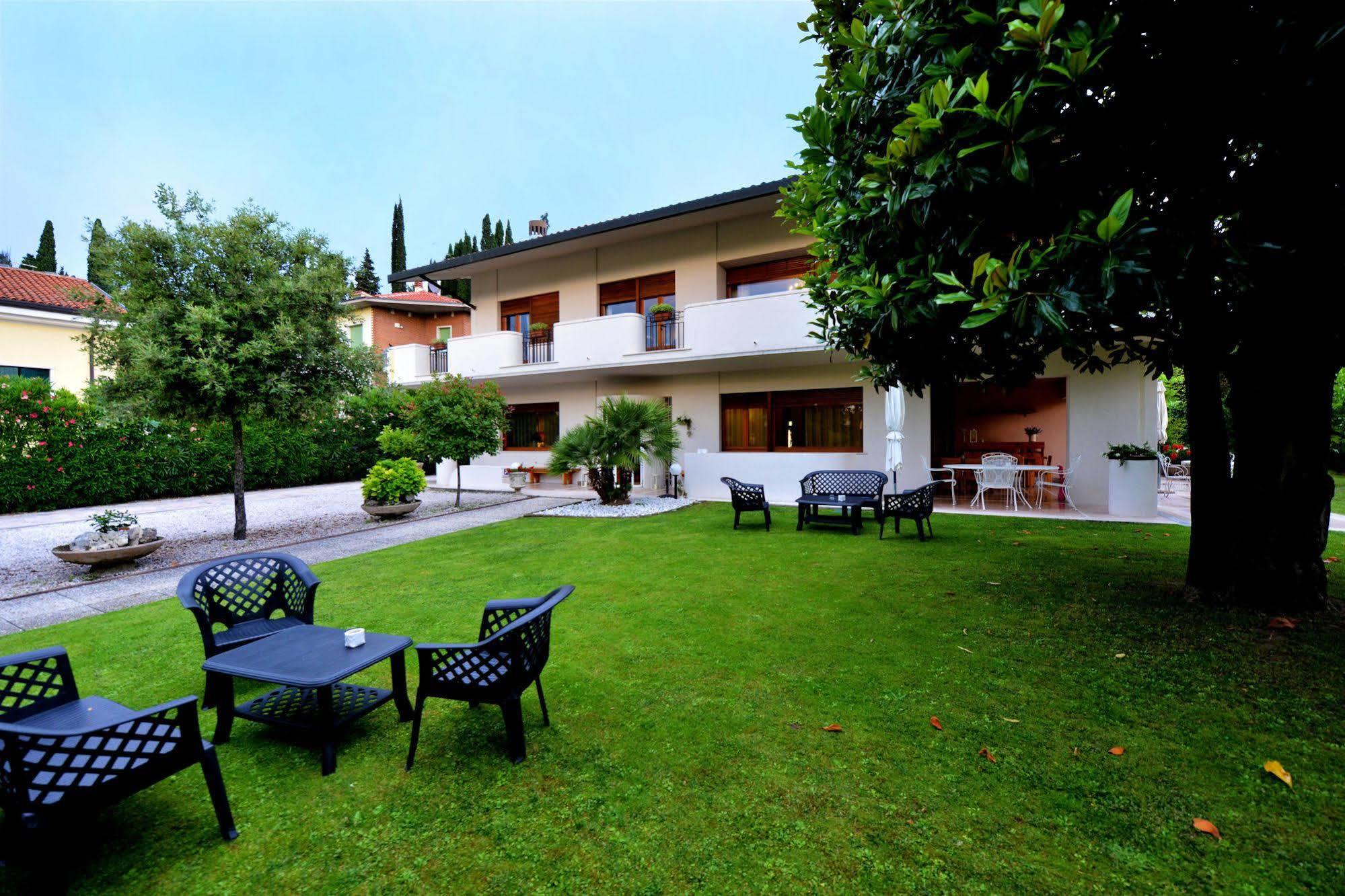 B&B Villa Bianca Sona Eksteriør billede
