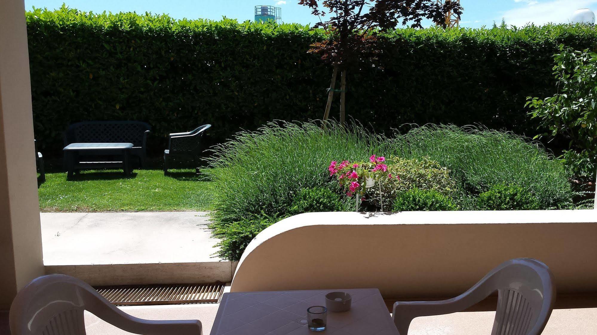 B&B Villa Bianca Sona Eksteriør billede