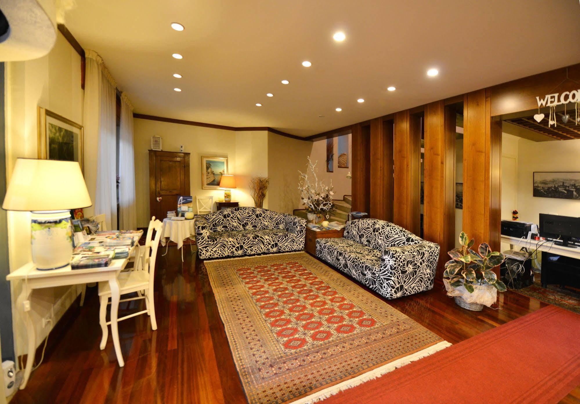 B&B Villa Bianca Sona Eksteriør billede